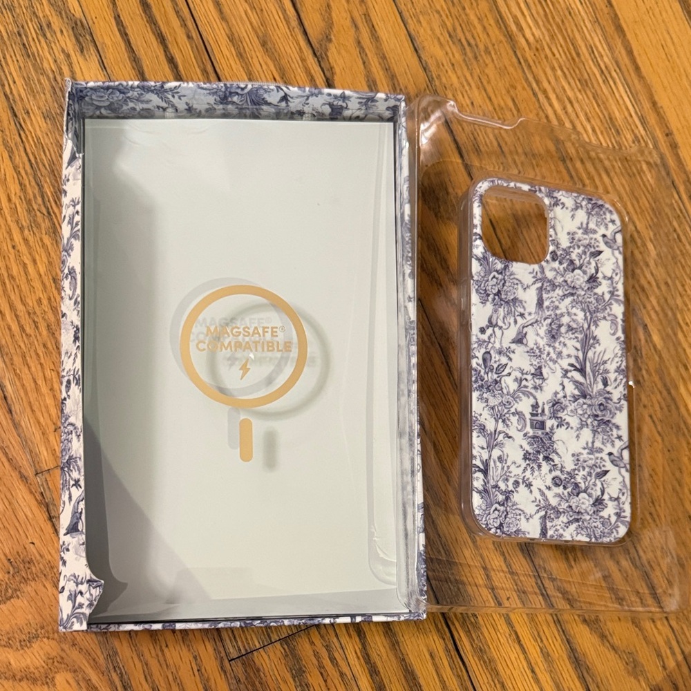Floral MagSafe Compatible Phone Case - Blue